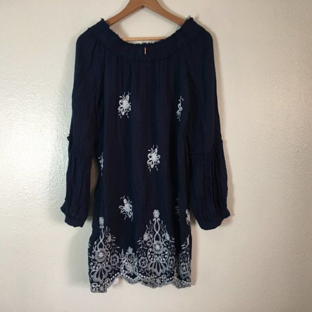 Misa Los Angeles Embroidered Dress Size S Navy Blue Rayon White Embroidery